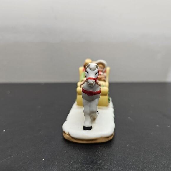 Vtg Lefton Colonial Village Ceramic Horse-Sleigh Mother Daughter Outing 06460 - Picture 2 of 7
